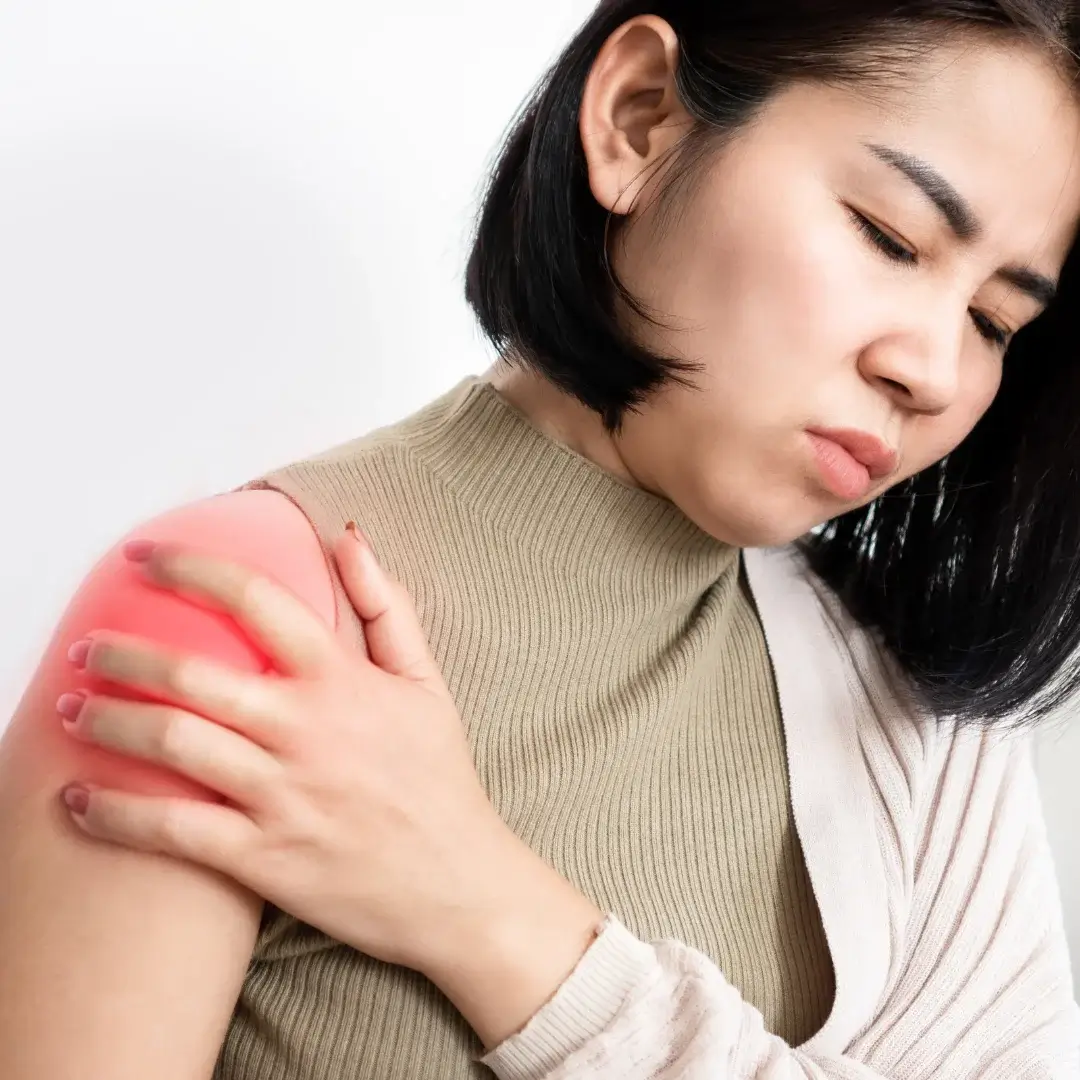 Chiropractic treatment for rotator cuff tear recovery